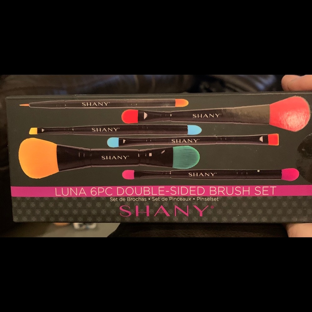 Set of Shany double ended make up brushes